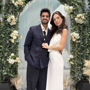 Marriage License and Minister Signature/Ceremony (Includes Guests) - Semi Formal